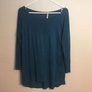 Teal piko top